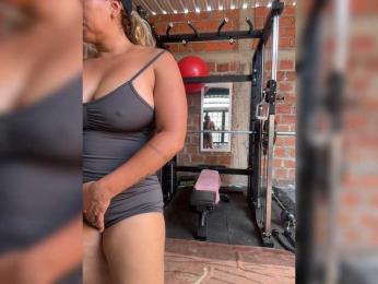 Alannafit webcam model stream image