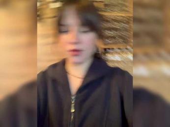 Yummypopka webcam model stream image