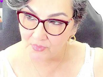 cataleya-mom webcam bongacams model stream image