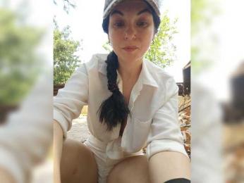 LilithNewdawn webcam bongacams model stream image
