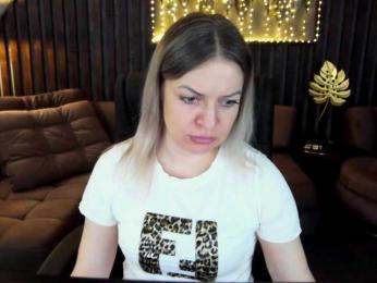 AnnaSnow webcam bongacams model stream image