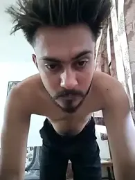 Instant_charger@xh webcam stripchat model stream image