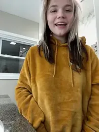 Cutiepiespanks webcam model stream image