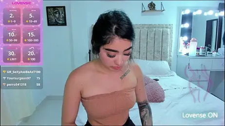 EmiilyEvans_ webcam stripchat model stream image