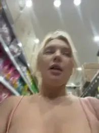 AmmyHot webcam model stream image
