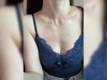 Lili_Pink webcam model stream image