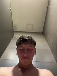 ARON_LUXX webcam model stream image