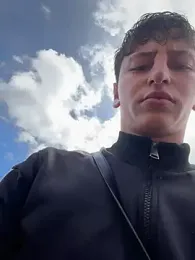 ARON_LUXX webcam model stream image