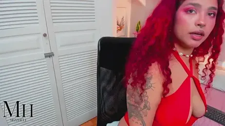 MizzHell webcam stripchat model stream image