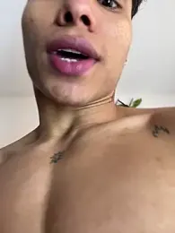 NelModel1 webcam stripchat model stream image