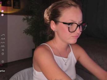 AprilCoy webcam model stream image
