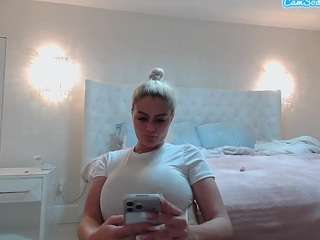 daniibanks webcam model stream image