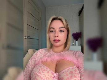 Mila-m webcam bongacams model stream image