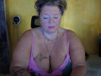 lady-vamp webcam model stream image