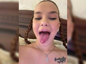 EvaKoroleva webcam model stream image