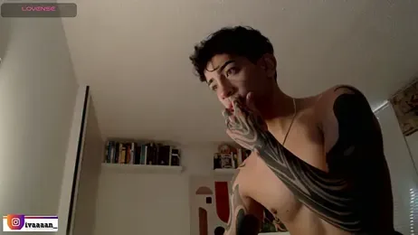 ivaaaan_ webcam model stream image