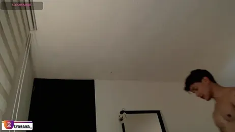 ivaaaan_ webcam model stream image