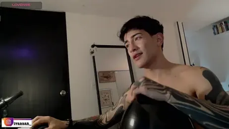 ivaaaan_ webcam model stream image