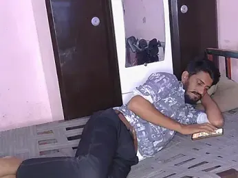 HotXKrish webcam model stream image