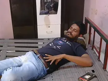 HotXKrish webcam model stream image