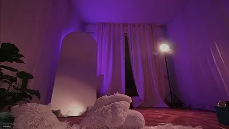 _Avriles_ webcam model stream image