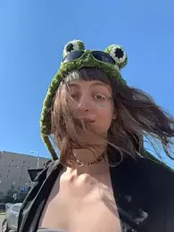 Crazy__Frog webcam model stream image