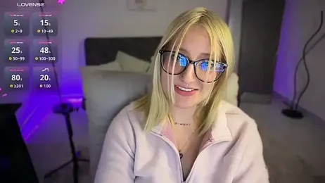 Megan_lu2 webcam model stream image