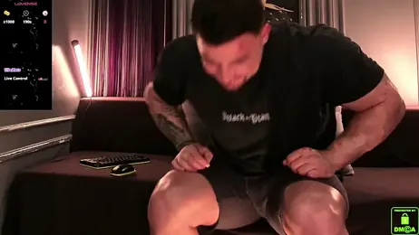 OliverSport webcam model stream image