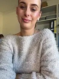 Hii_Lolla webcam model stream image