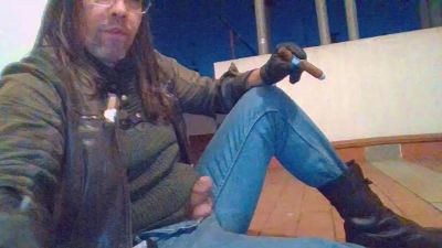 CigarSmokerPig webcam model stream image