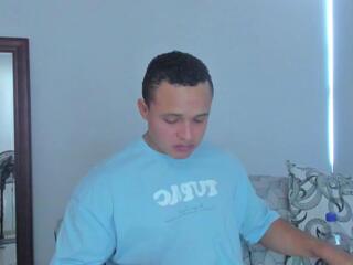Levi Shane webcam model stream image