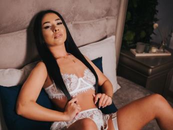 KymSkyler webcam model stream image