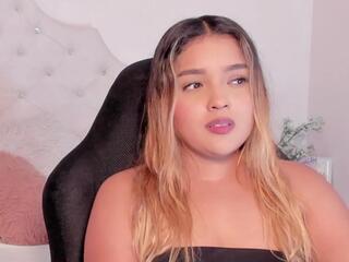 Emiily Oweens webcam model stream image