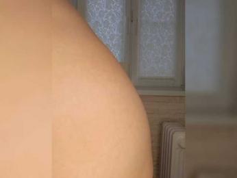 Andromache webcam model stream image