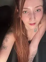Sugarlina webcam model stream image