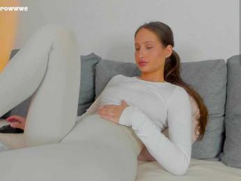aimeerowwwe webcam bongacams model stream image