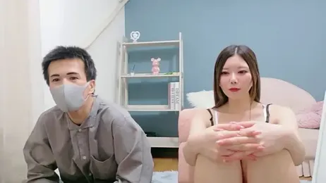 Reto-sama webcam model stream image