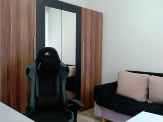 Darius Giles webcam model stream image