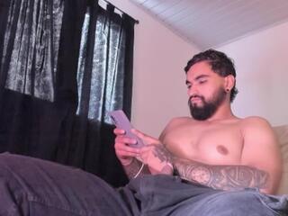 Chrys Harris webcam model stream image