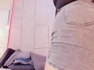 maralinette-22 webcam model stream image