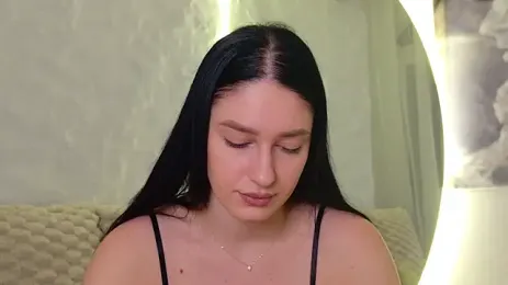 moniqque webcam model stream image
