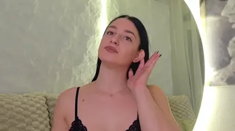 moniqque webcam model stream image