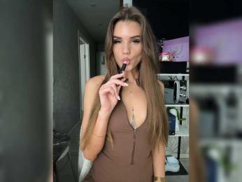 SweetyMia webcam bongacams model stream image
