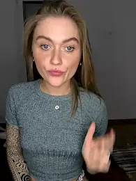 Goldi159 webcam model stream image