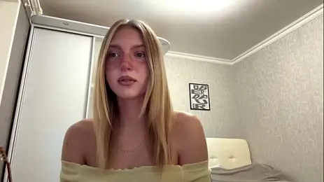 LatishaKrauel webcam model stream image