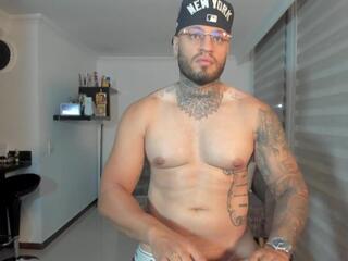 Dereck Green webcam model stream image