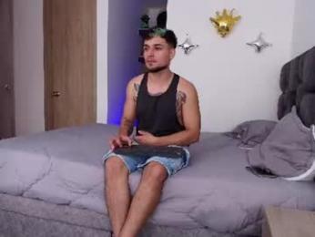 aron_santoro1 webcam model stream image