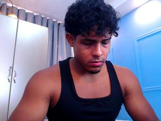 Xavier Bryant webcam flirt4free model stream image