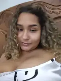 BrendaGirs webcam stripchat model stream image