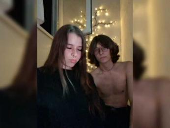 CharismaFox webcam model stream image